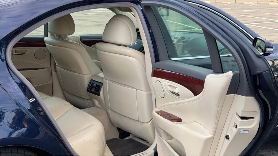 2011 Lexus LS 4th Gen - Image 9 of 16