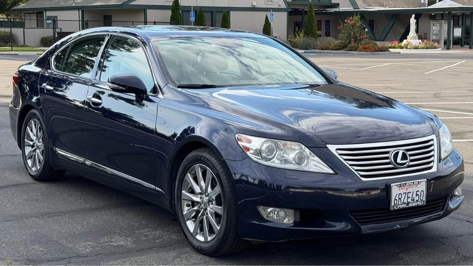 2011 Lexus LS 4th Gen - Image 2 of 16