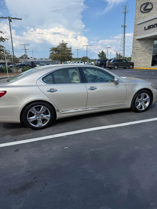 2011 Lexus LS 4th Gen - Image 2 of 7