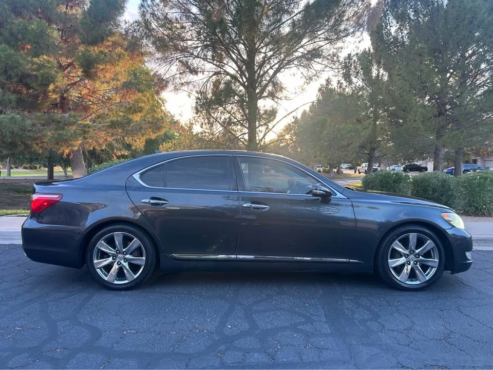 2011 Lexus LS 4th Gen - Image 16 of 19