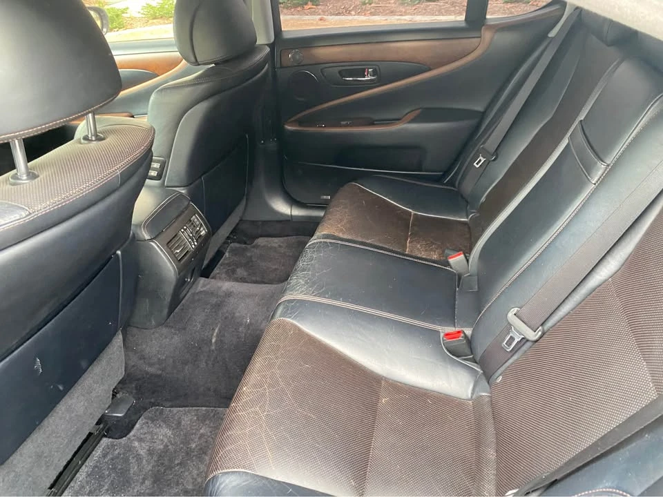 2011 Lexus LS 4th Gen - Image 5 of 6