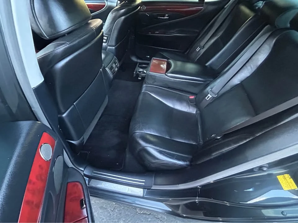 2011 Lexus LS 4th Gen - Image 3 of 19