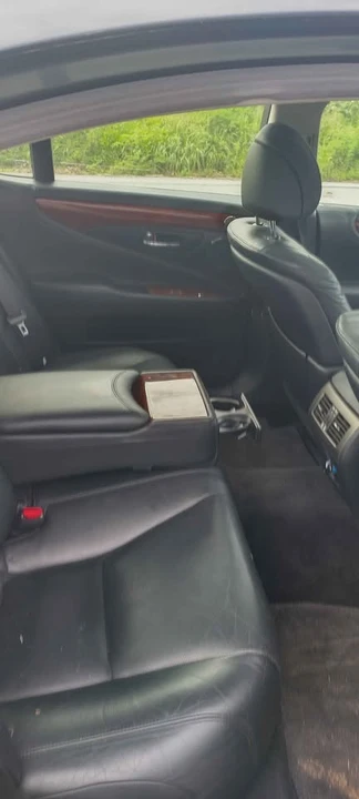 2011 Lexus LS 4th Gen - Image 6 of 12