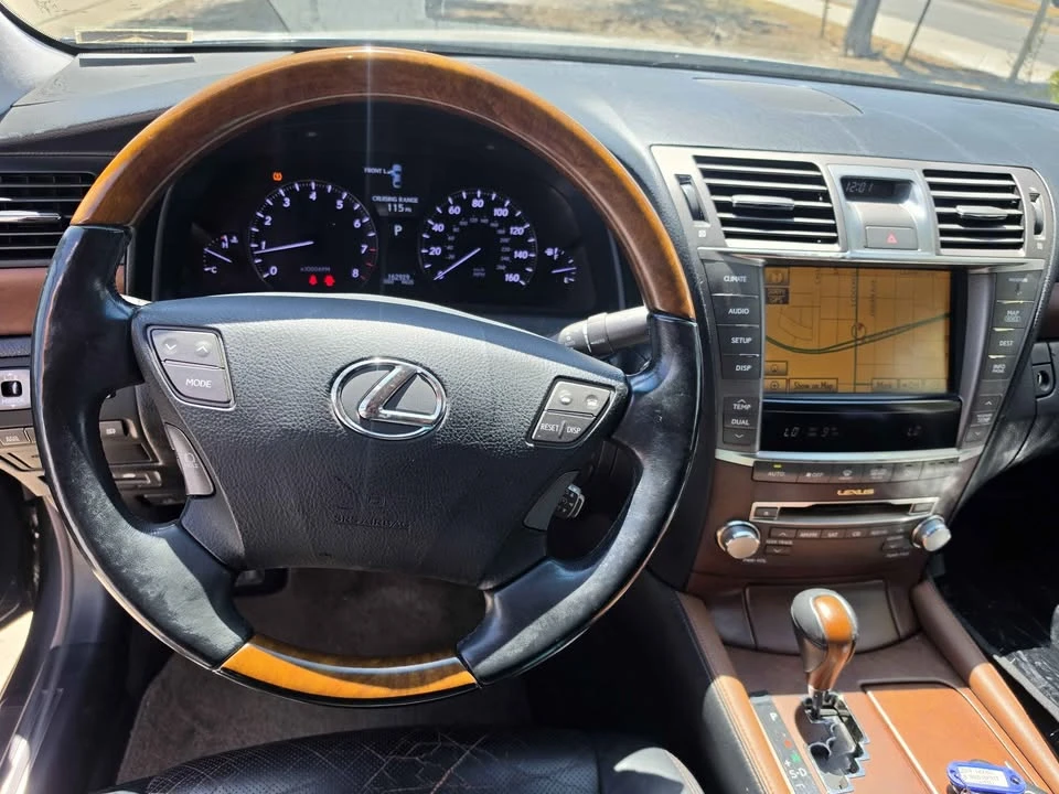 2011 Lexus LS 4th Gen - Image 7 of 8