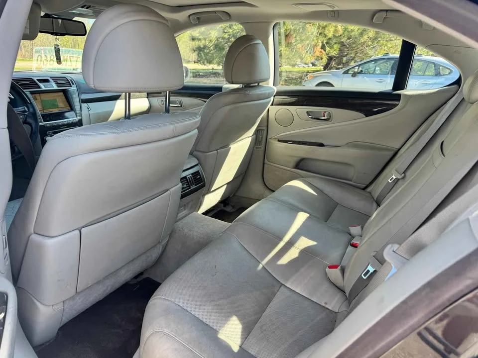 2011 Lexus LS 4th Gen - Image 2 of 14