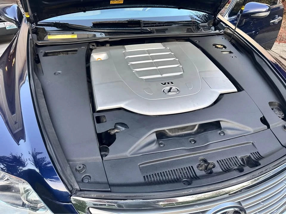 2011 Lexus LS 4th Gen - Image 10 of 19