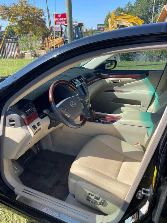 2011 Lexus LS 4th Gen - Image 10 of 16