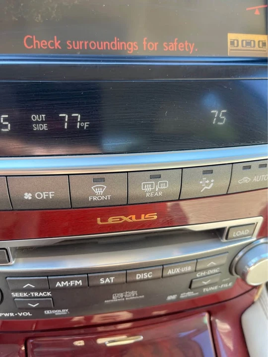 2011 Lexus LS 4th Gen - Image 15 of 16