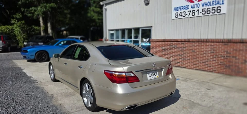2011 Lexus LS 4th Gen - Image 5 of 19