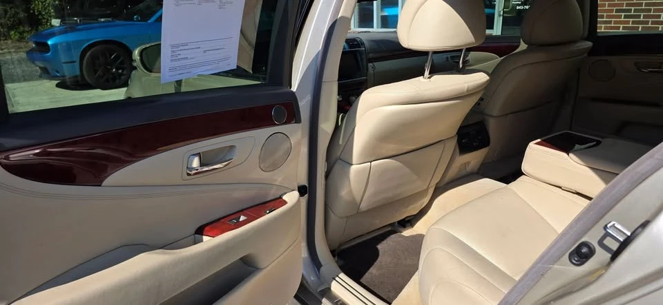 2011 Lexus LS 4th Gen - Image 19 of 19