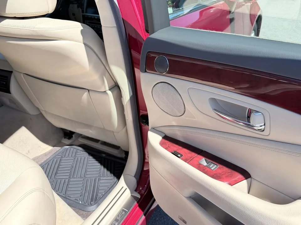 2011 Lexus LS 4th Gen - Image 17 of 20