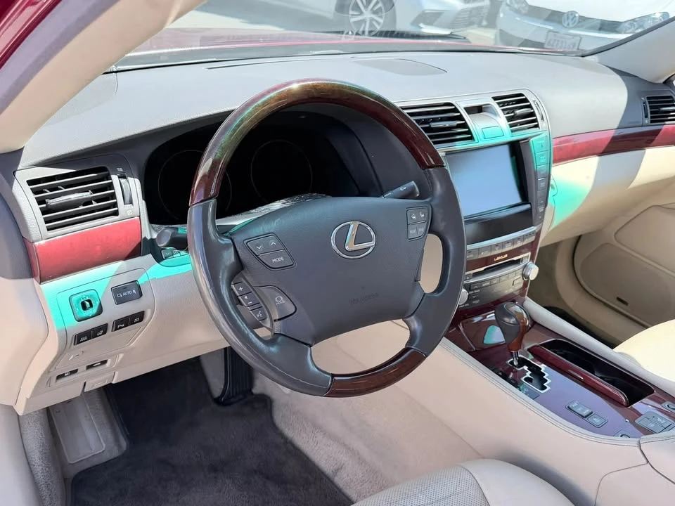 2011 Lexus LS 4th Gen - Image 11 of 20