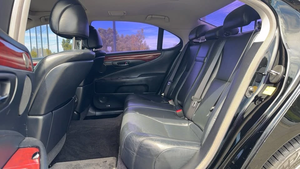 2011 Lexus LS 4th Gen - Image 14 of 20