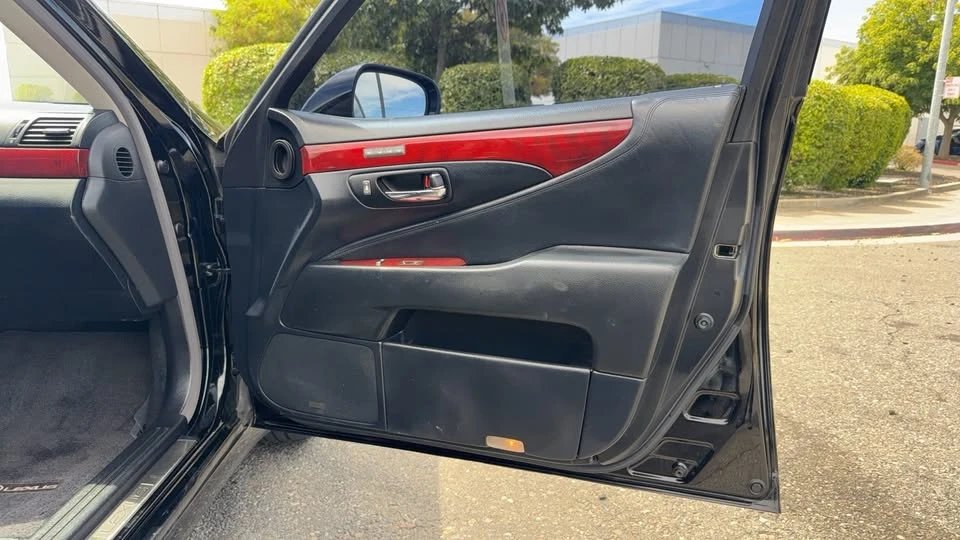 2011 Lexus LS 4th Gen - Image 15 of 20