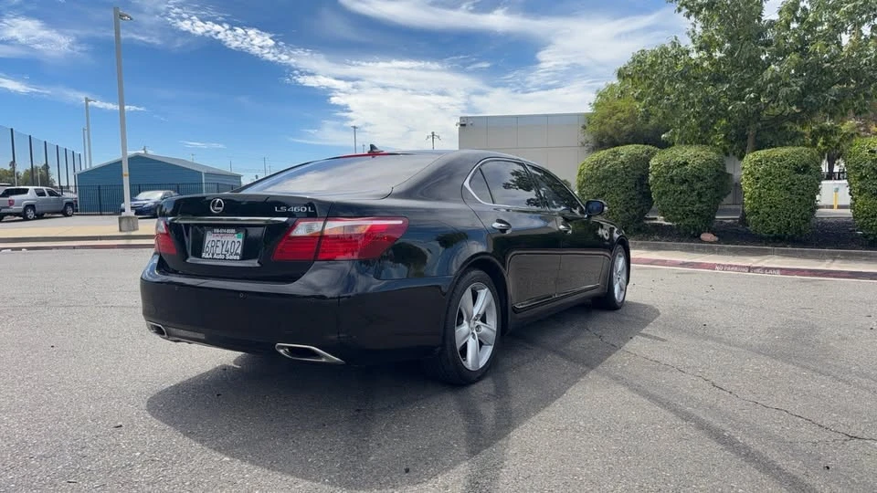 2011 Lexus LS 4th Gen - Image 7 of 20