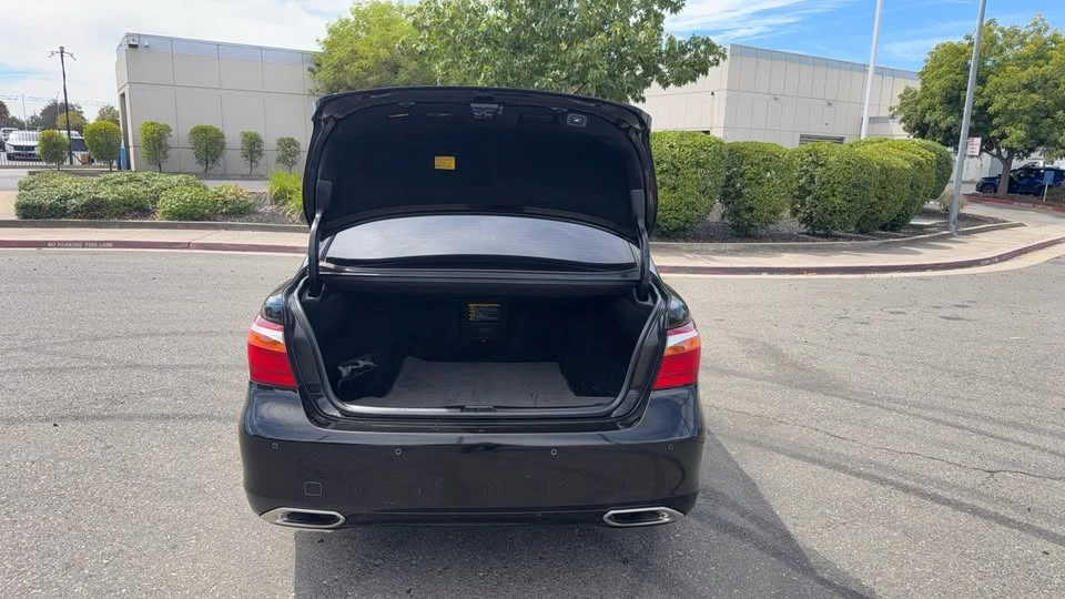 2011 Lexus LS 4th Gen - Image 20 of 20