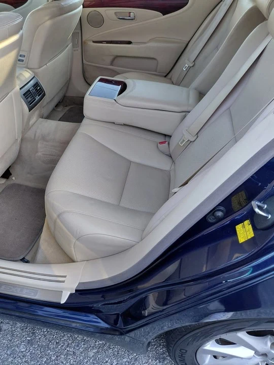 2011 Lexus LS 4th Gen - Image 12 of 14