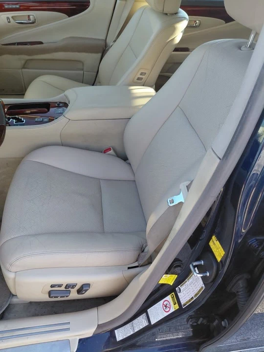 2011 Lexus LS 4th Gen - Image 9 of 14