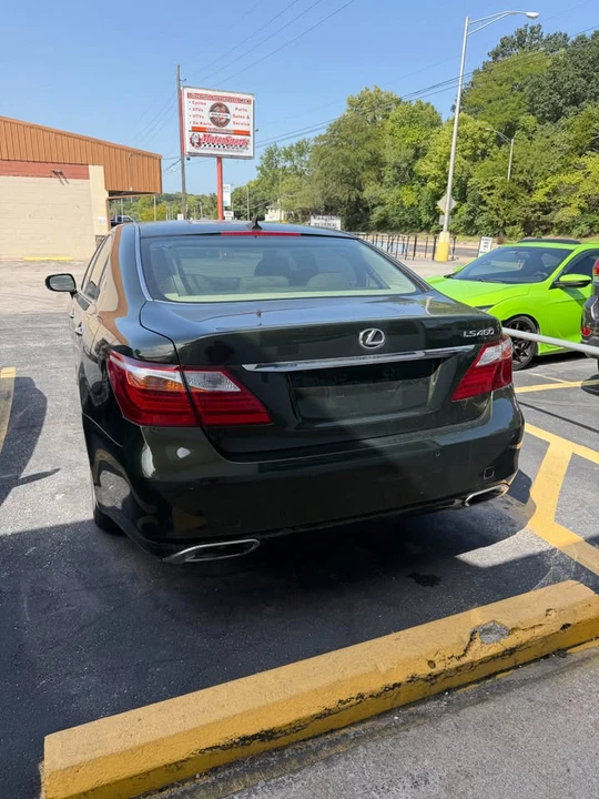 2011 Lexus LS 4th Gen - Image 8 of 12