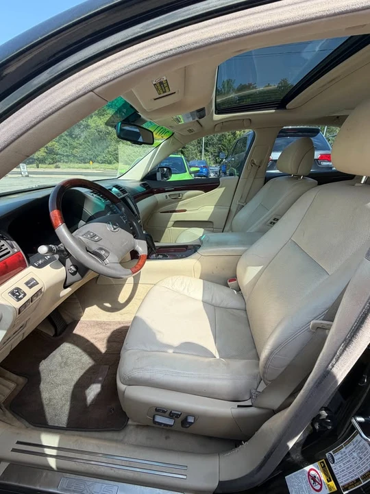 2011 Lexus LS 4th Gen - Image 4 of 12