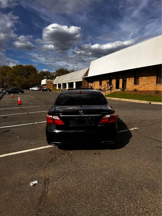 2011 Lexus LS 4th Gen - Image 4 of 10