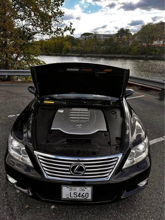 2011 Lexus LS 4th Gen - Image 6 of 10