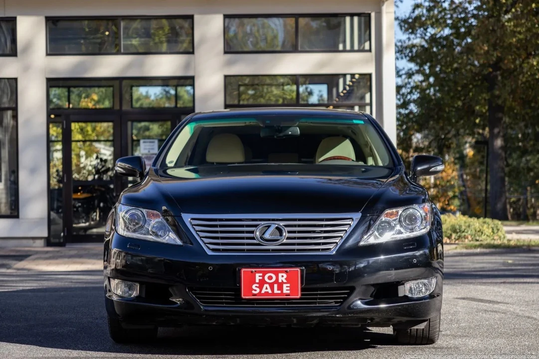 2011 Lexus LS 4th Gen - Image 2 of 21
