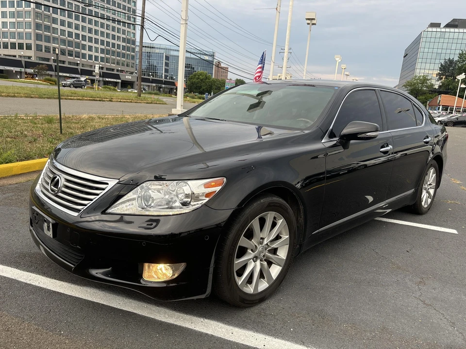 2011 Lexus LS 4th Gen - Image 15 of 31