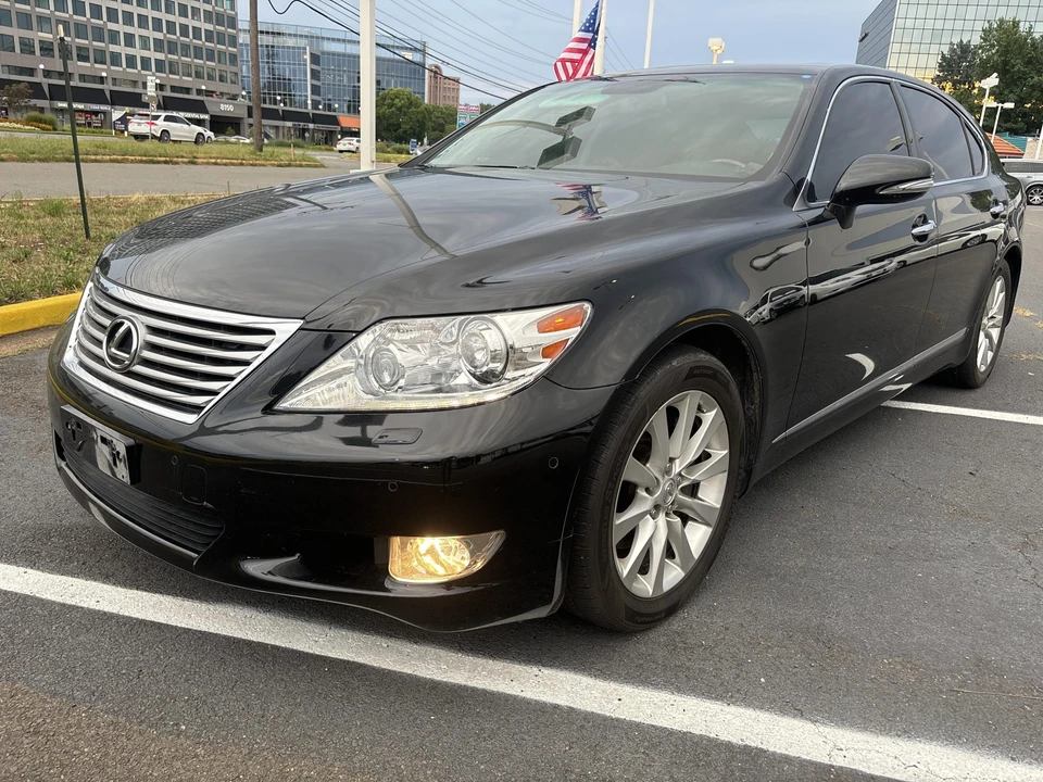 2011 Lexus LS 4th Gen - Image 14 of 31