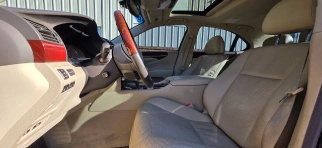 2011 Lexus LS 4th Gen - Image 11 of 21