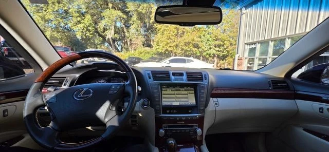 2011 Lexus LS 4th Gen - Image 13 of 21