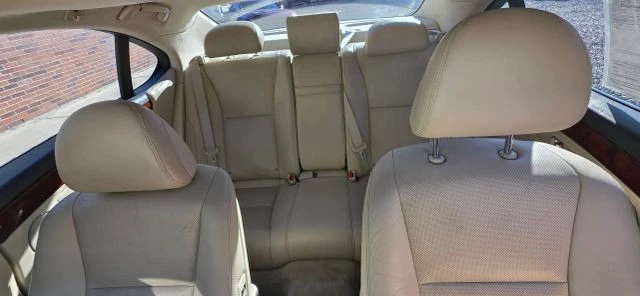 2011 Lexus LS 4th Gen - Image 19 of 21