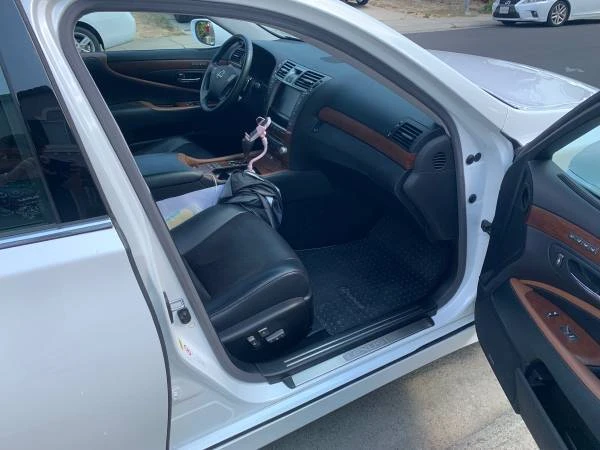 2011 Lexus LS 4th Gen - Image 14 of 23