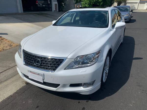 2011 Lexus LS 4th Gen - Image 4 of 23