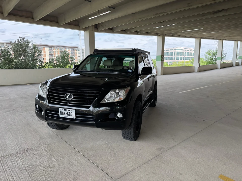 2011 Lexus LX 3rd Gen - Image 10 of 24