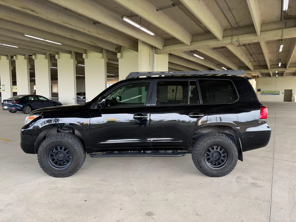 2011 Lexus LX 3rd Gen - Image 16 of 24