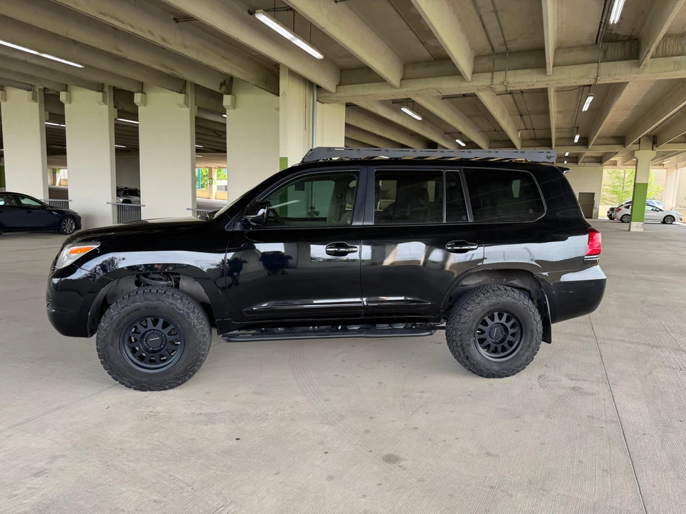 2011 Lexus LX 3rd Gen - Image 15 of 24
