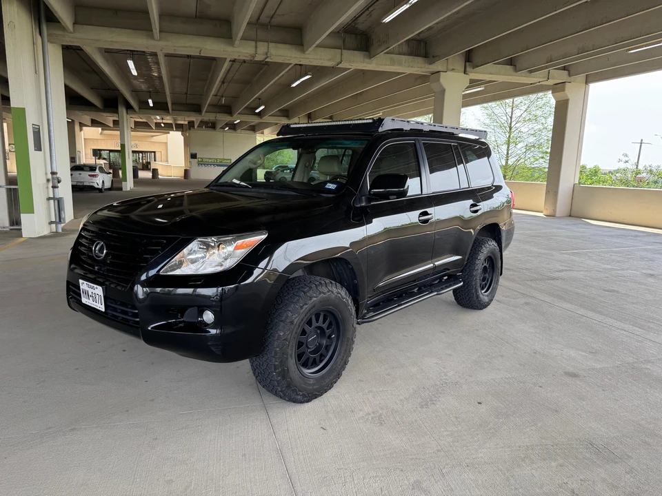 2011 Lexus LX 3rd Gen - Image 12 of 24