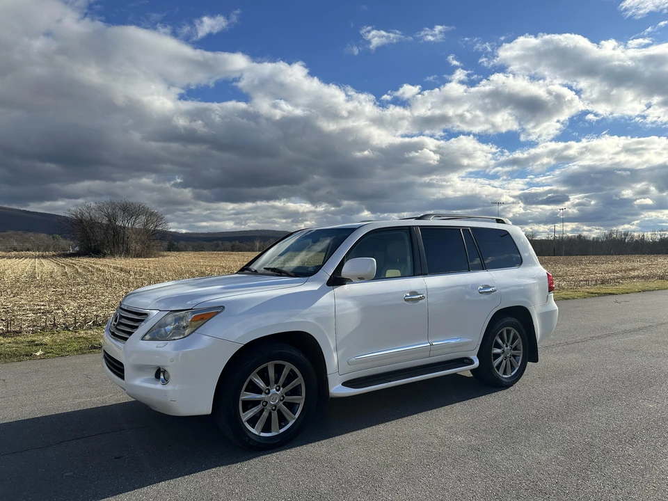 2011 Lexus LX 3rd Gen - Image 13 of 31