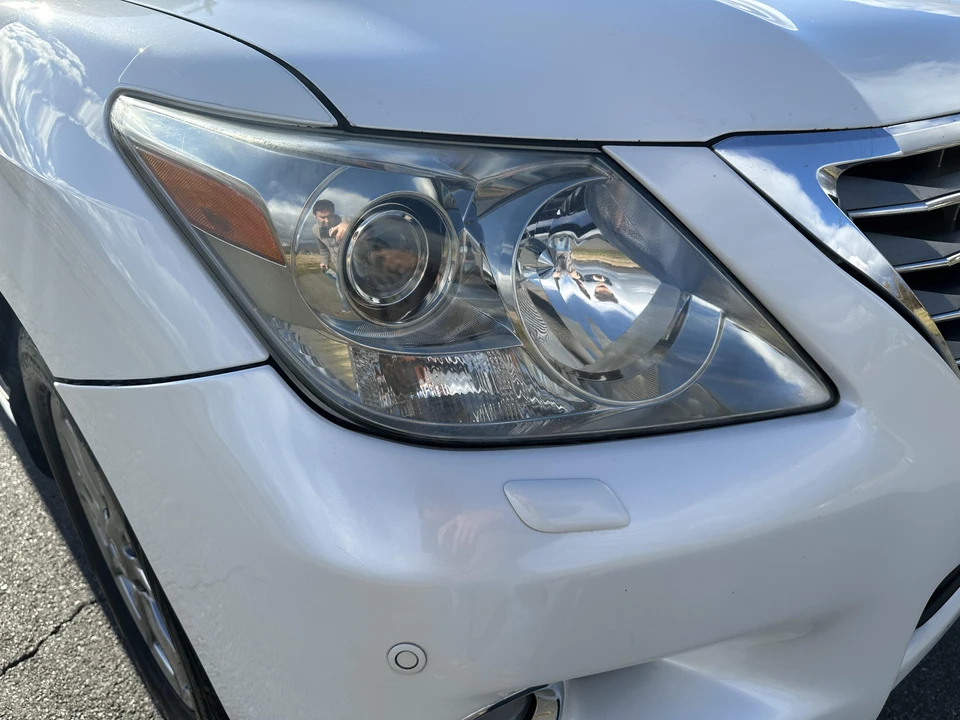 2011 Lexus LX 3rd Gen - Image 24 of 31