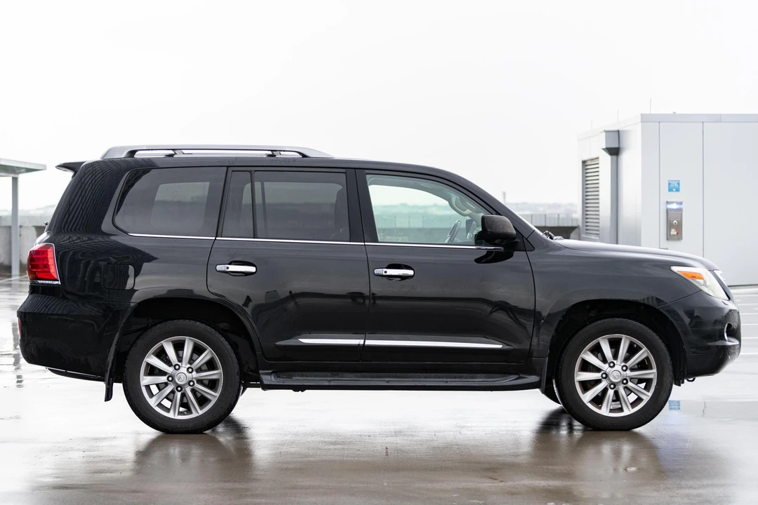 2011 Lexus LX 3rd Gen - Image 3 of 31