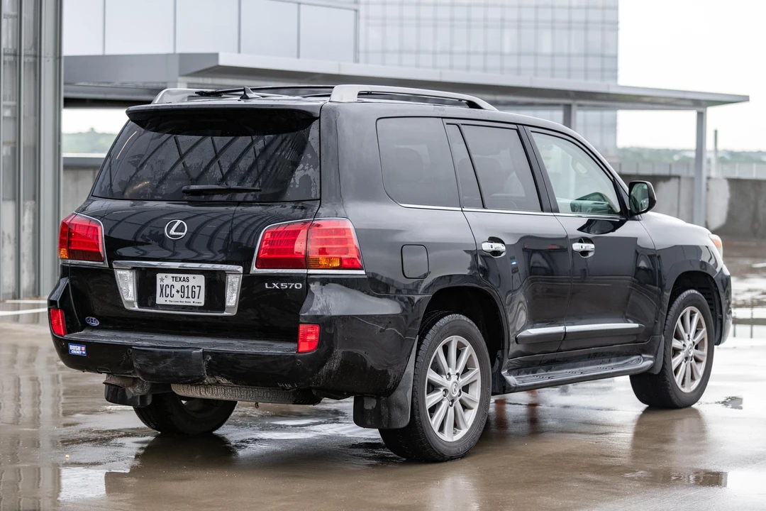 2011 Lexus LX 3rd Gen - Image 7 of 31