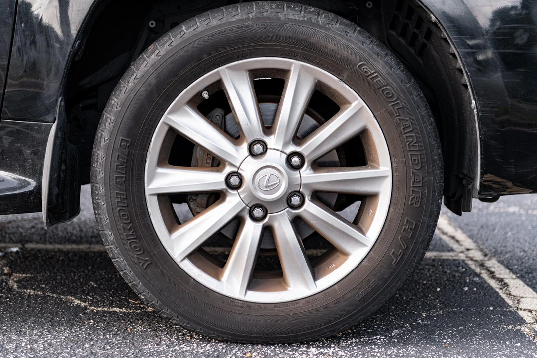 2011 Lexus LX 3rd Gen - Image 21 of 31