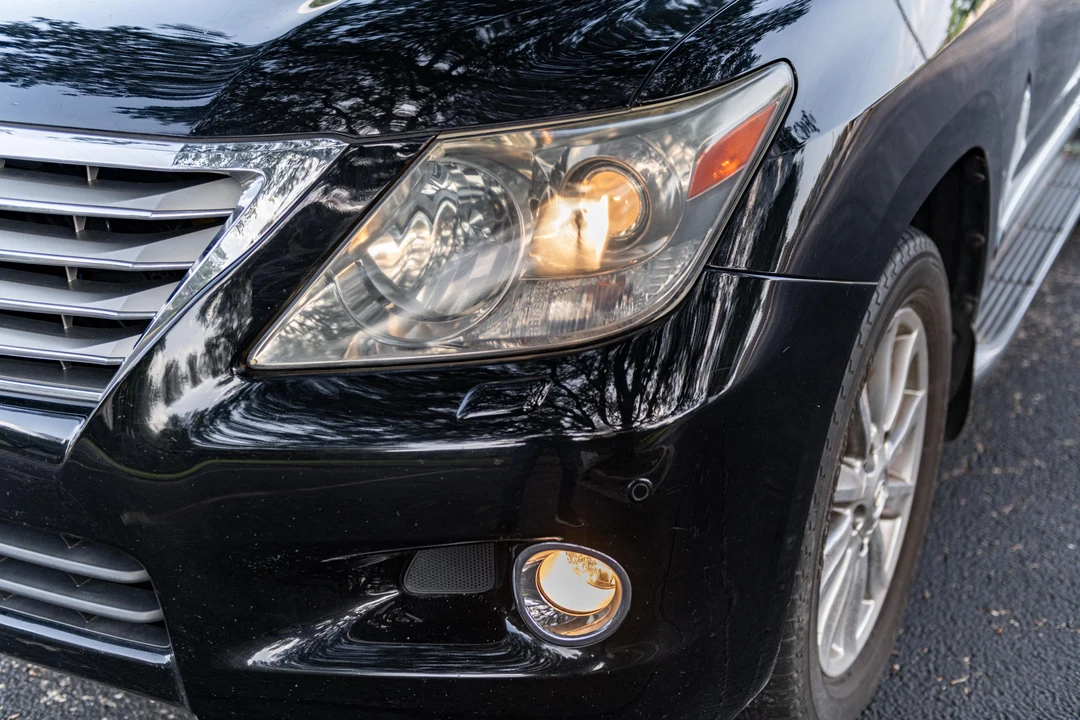 2011 Lexus LX 3rd Gen - Image 12 of 31