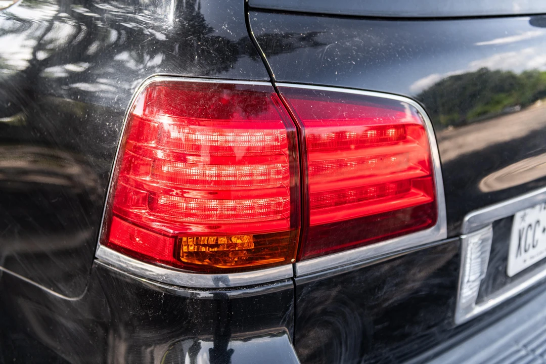 2011 Lexus LX 3rd Gen - Image 13 of 31