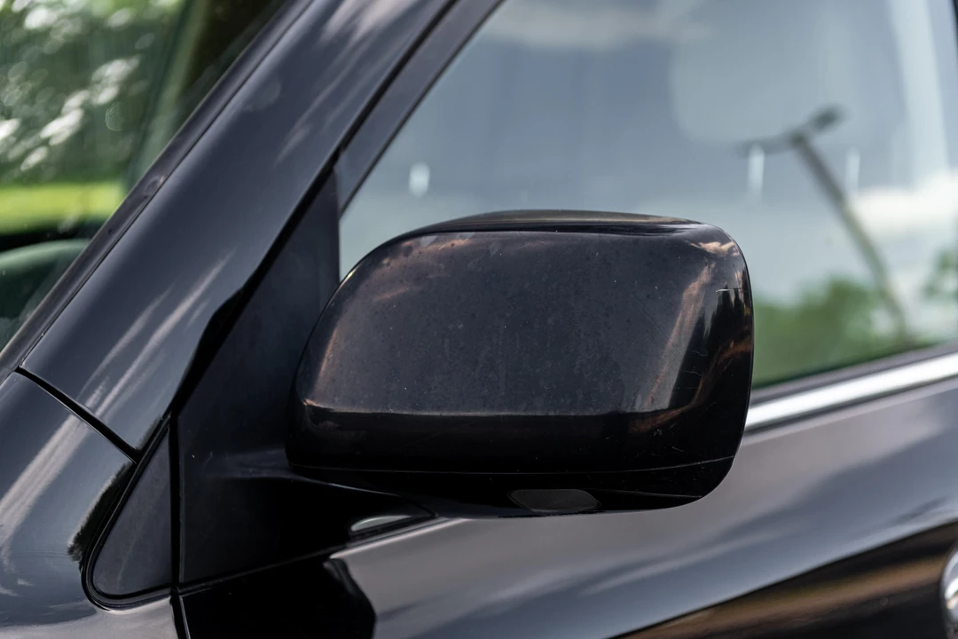 2011 Lexus LX 3rd Gen - Image 18 of 31