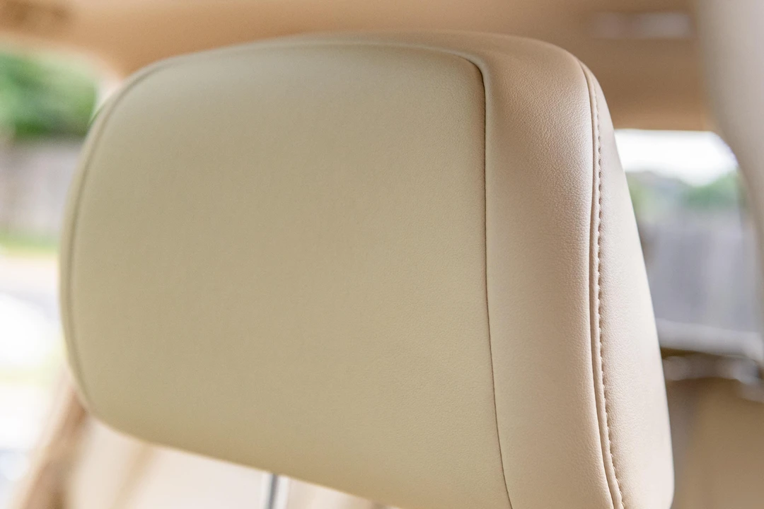 2011 Lexus LX 3rd Gen - Image 29 of 31