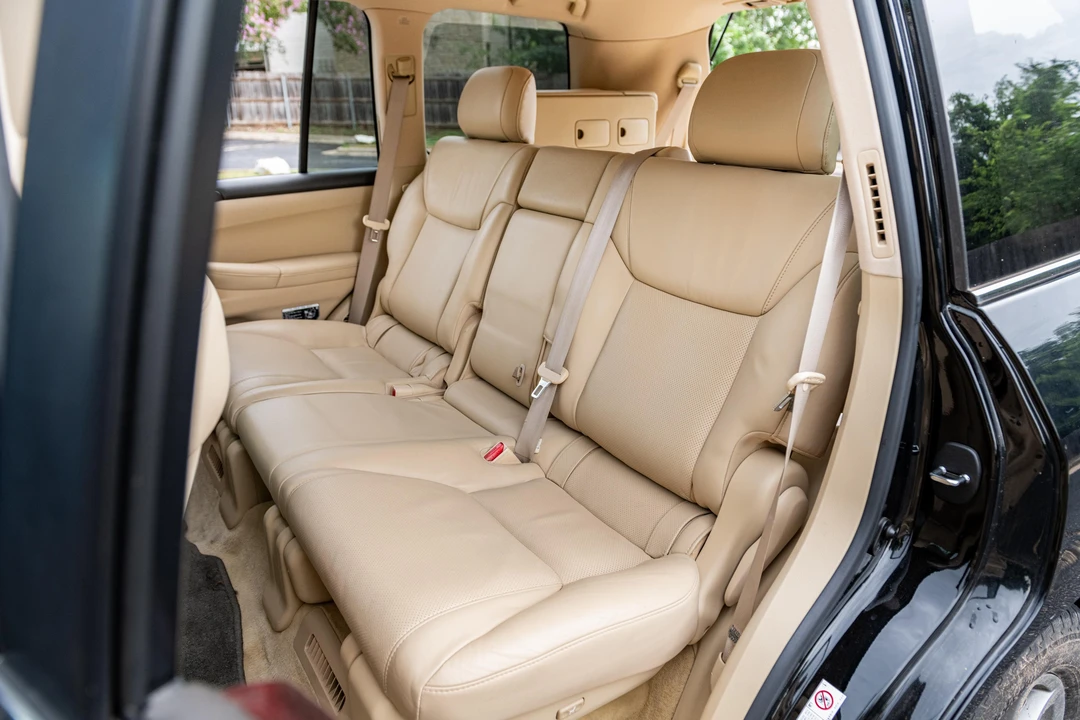 2011 Lexus LX 3rd Gen - Image 27 of 31