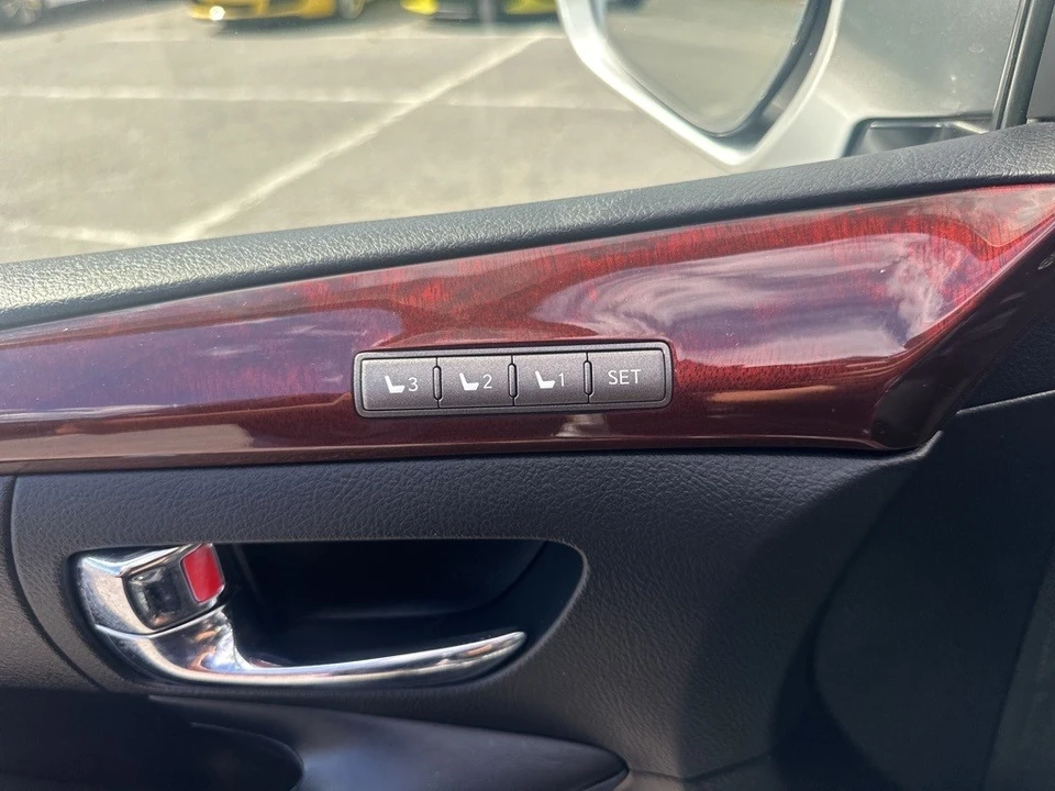 2011 Lexus LX 3rd Gen - Image 11 of 12