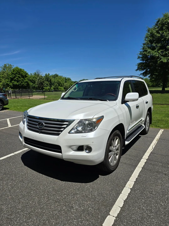 2011 Lexus LX 3rd Gen - Image 7 of 31
